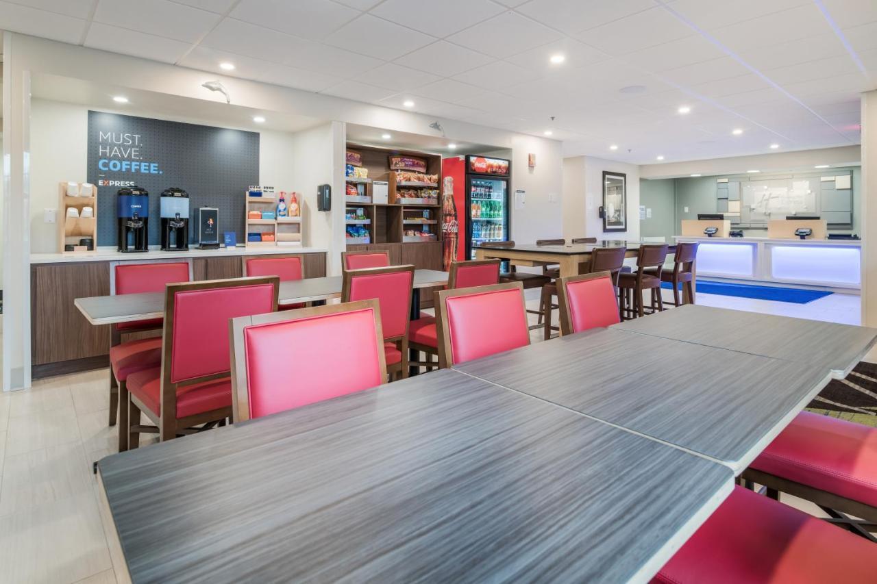 Holiday Inn Express - Plymouth By Ihg Ngoại thất bức ảnh