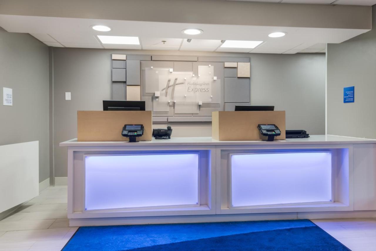 Holiday Inn Express - Plymouth By Ihg Ngoại thất bức ảnh